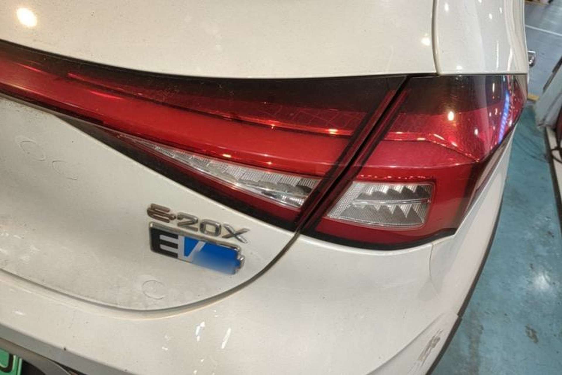 Used SOL E20X 2020 Extraordinary Edition Right Rear Taillight