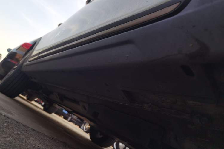 Used SOL E20X 2020 Extraordinary Edition Right Side Sill
