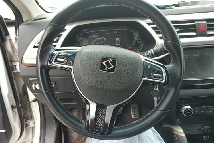 Used SOL E20X 2020 Heartbeat Edition Steering Wheel