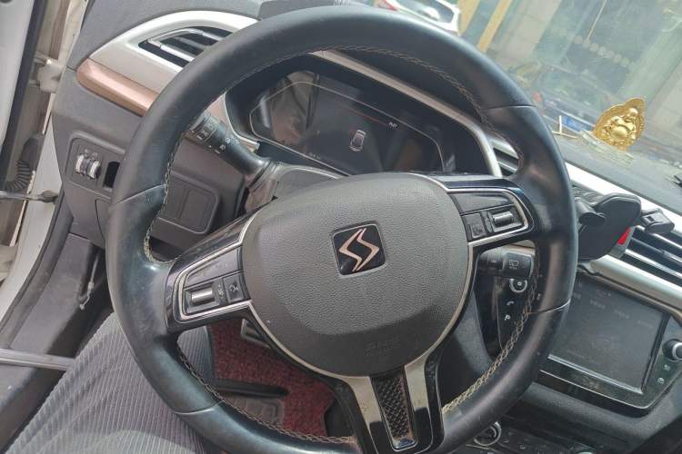 Used SOL E20X 2020 Heartbeat Edition Steering Wheel