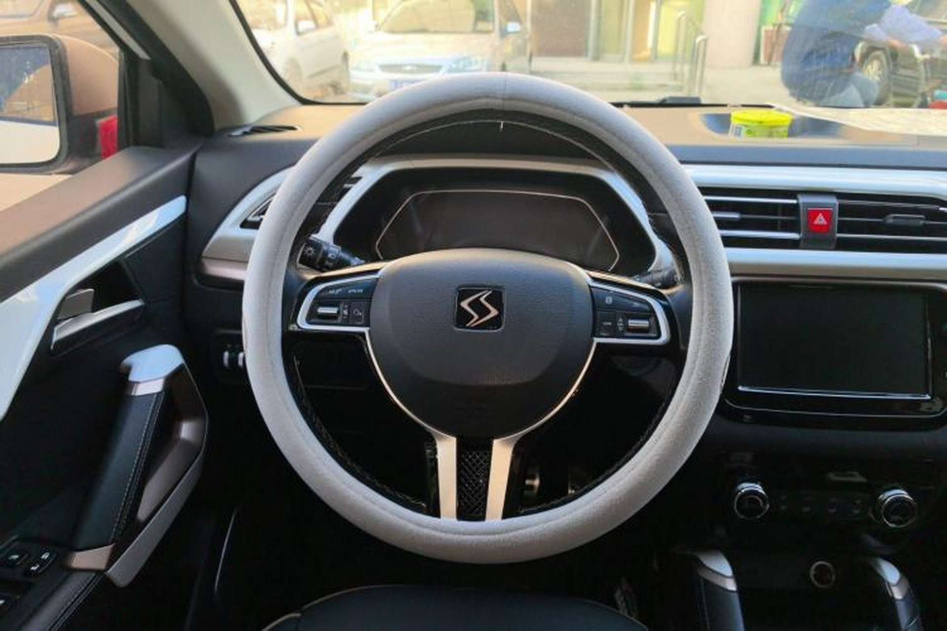 Used SOL E20X 2020 Heartbeat Edition Steering Wheel