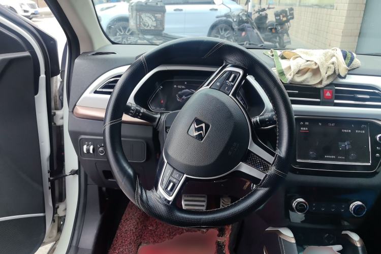 Used SOL E20X 2020 Heartbeat Edition Steering Wheel