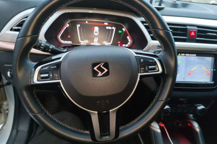 Used SOL E20X 2020 Extraordinary Edition Steering Wheel