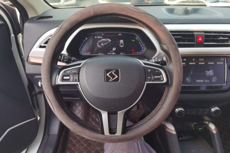 Used SOL E20X 2020 Extraordinary Edition Steering Wheel