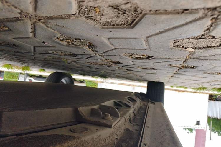 Used SOL E40X 2021 Golden Armor Edition Chassis Front Right