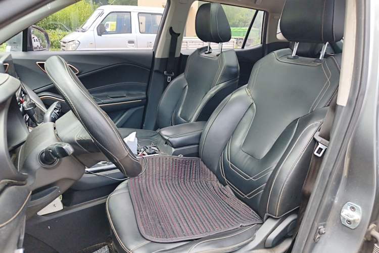 Used SOL E40X 2021 Golden Armor Edition Left Front Seat