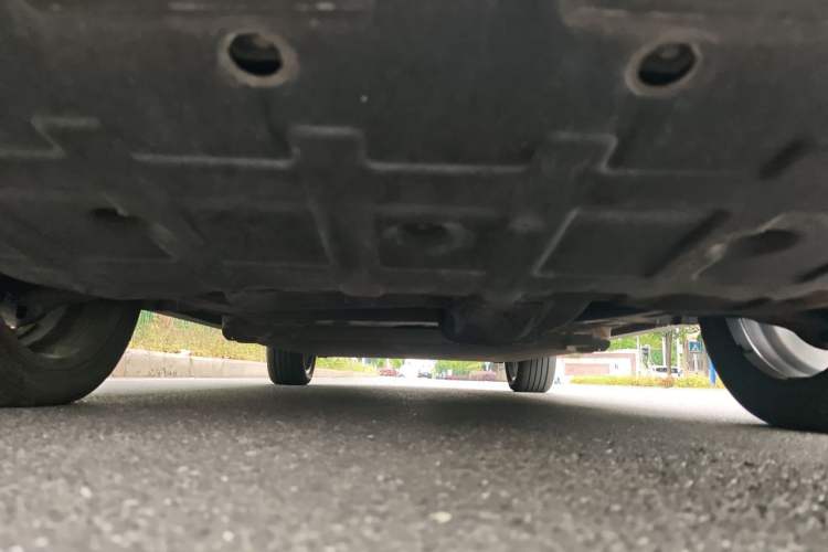 Used SOL E40X 2021 Silver Armor Edition Chassis Front
