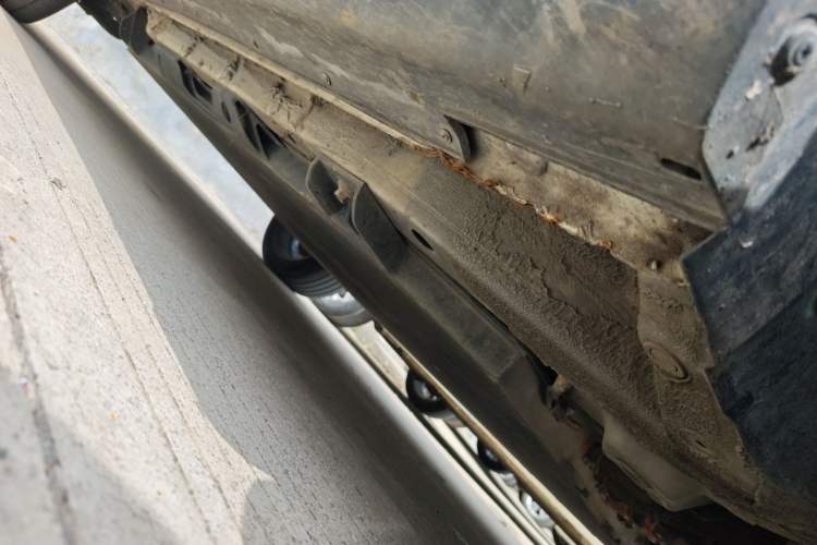 Used SOL E40X 2021 Golden Armor Edition Chassis Front Right