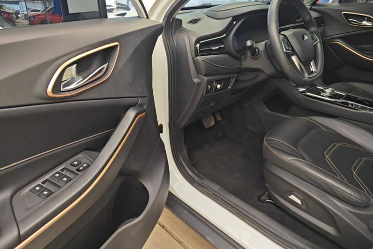 Used SOL E40X 2021 Golden Armor Edition Driver Seat