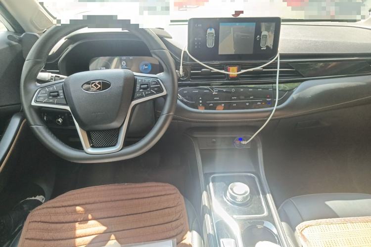 Used SOL E40X 2021 Golden Armor Edition Interior 2