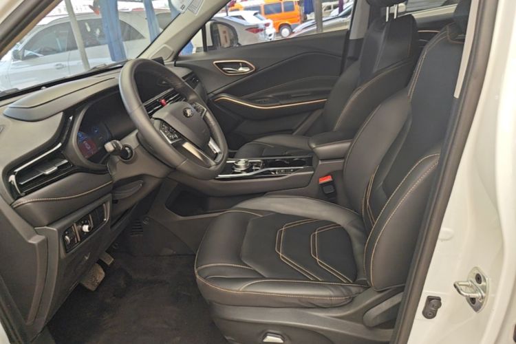Used SOL E40X 2021 Golden Armor Edition Left Front Seat