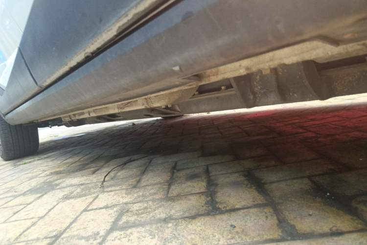 Used SOL E40X 2021 Silver Armor Edition Left Side Sill
