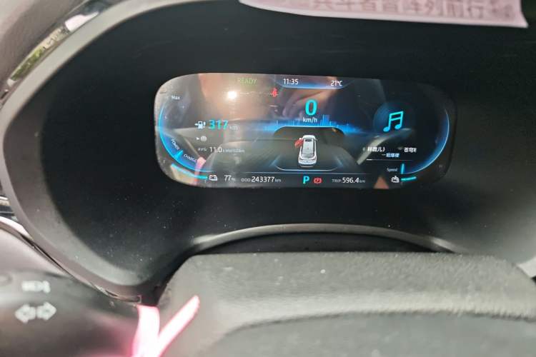 Used SOL E40X 2021 Silver Armor Edition Odometer Close Up