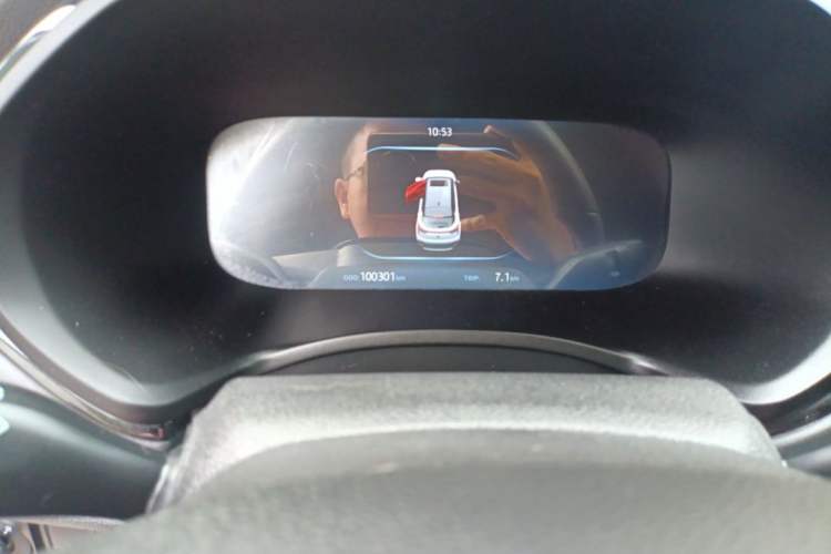 Used SOL E40X 2021 Silver Armor Edition Odometer Close Up