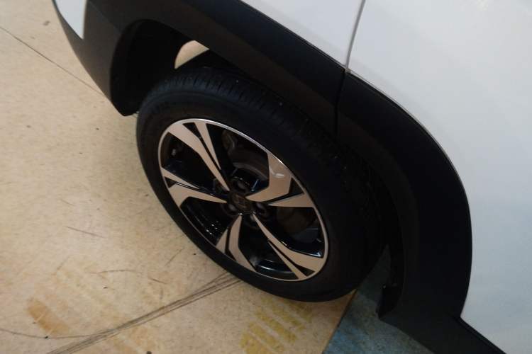 Used SOL E40X 2021 Silver Armor Edition Right Rear Wheel Hub