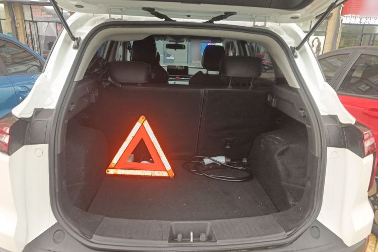 Used SOL E40X 2021 Silver Armor Edition Trunk
