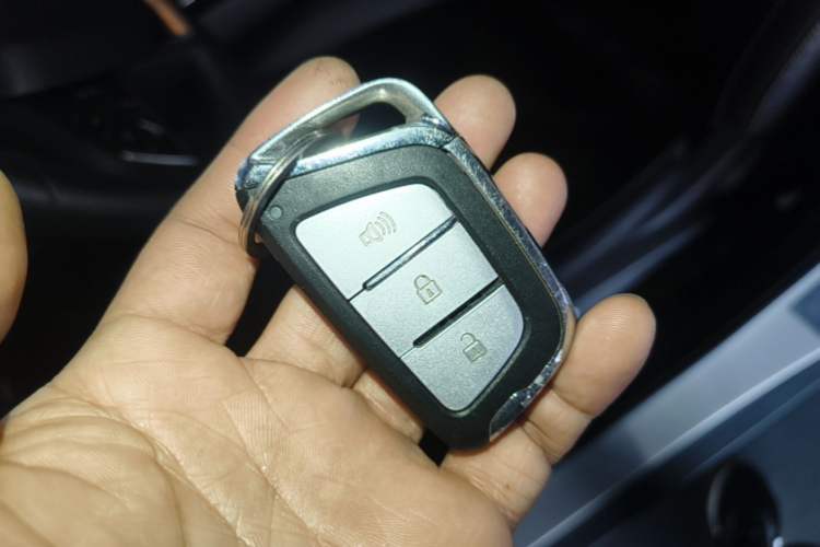 Used SOL E40X 2022 Official Edition Interior 1