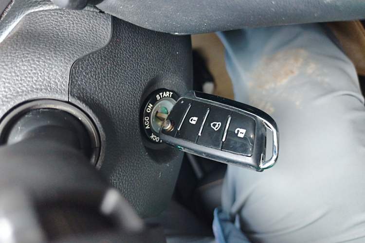 Used SOL E40X 2022 Business Edition Interior 1