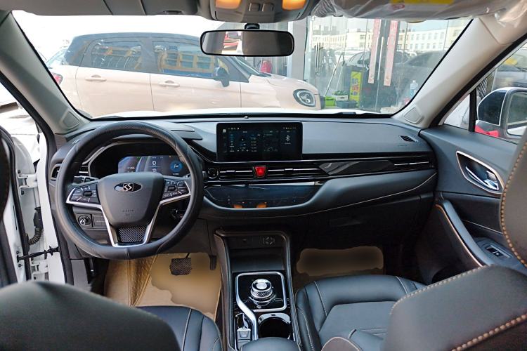 Used SOL E40X 2022 Business Edition Interior 2