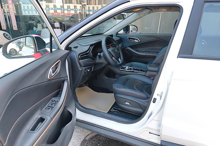 Used SOL E40X 2022 Business Edition Interior 3