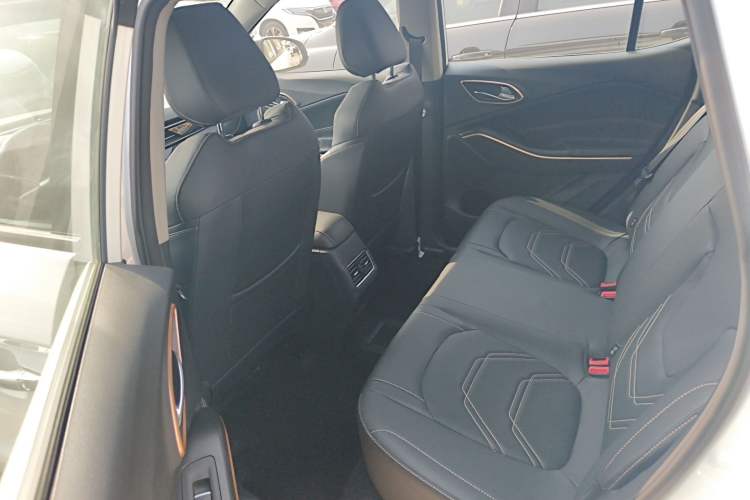 Used SOL E40X 2022 Business Edition Interior 4