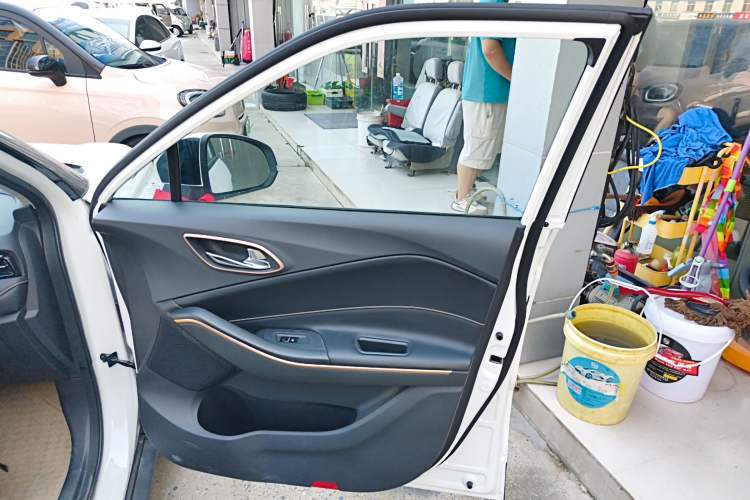 Used SOL E40X 2022 Business Edition Interior 5