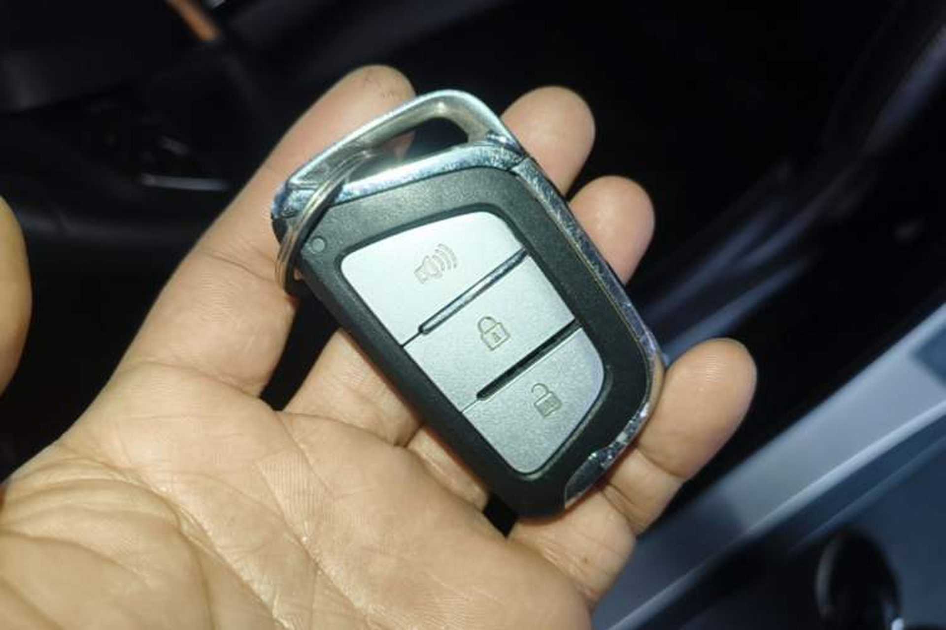 Used SOL E40X 2022 Official Edition Vehicle Key