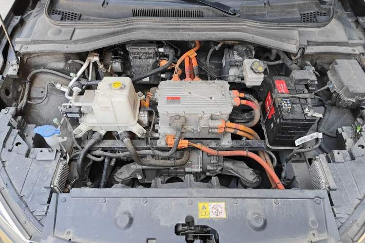 Used SOL E50A 2021 Deluxe Edition Engine Bay