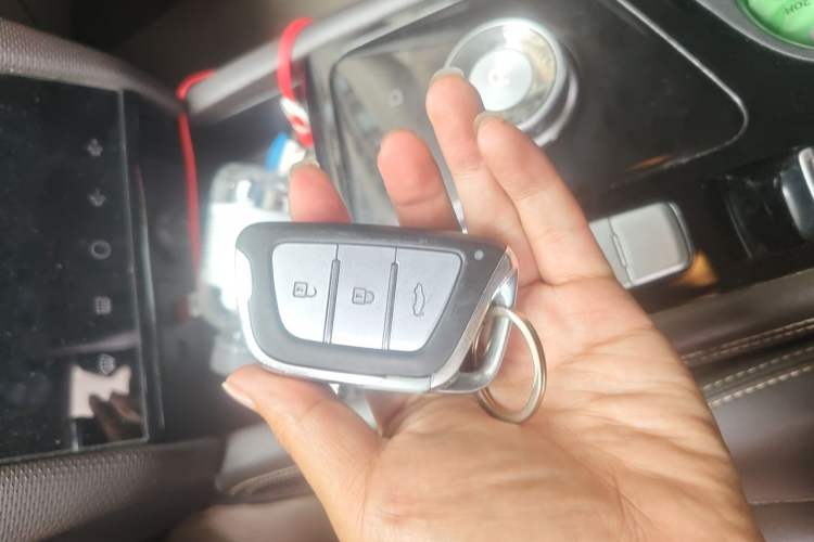 Used SOL E50A 2021 Deluxe Edition Interior 1