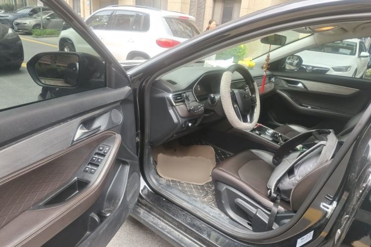 Used SOL E50A 2021 Deluxe Edition Interior 3