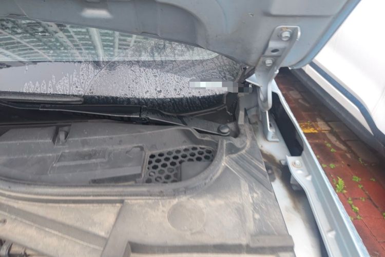 Used SOL E50A 2021 Enjoy Travel Edition Engine Bay Left