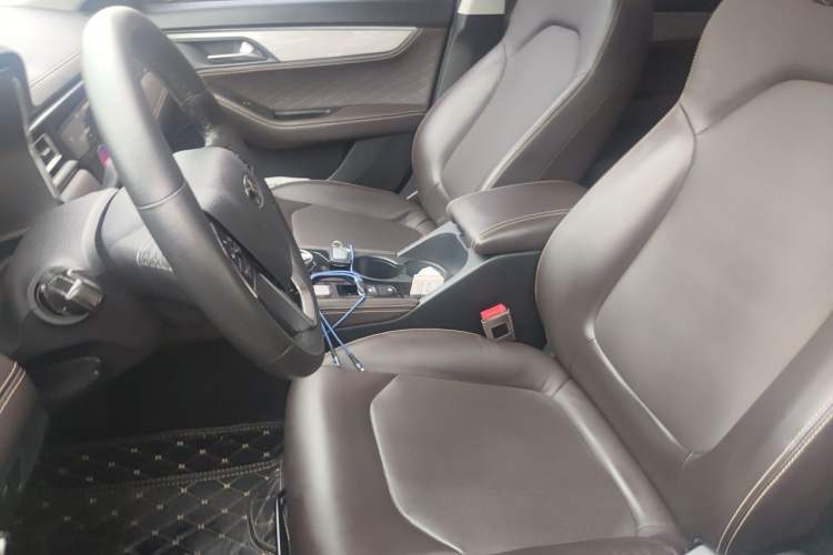 Used SOL E50A 2021 Enjoy Travel Edition Left Front Seat