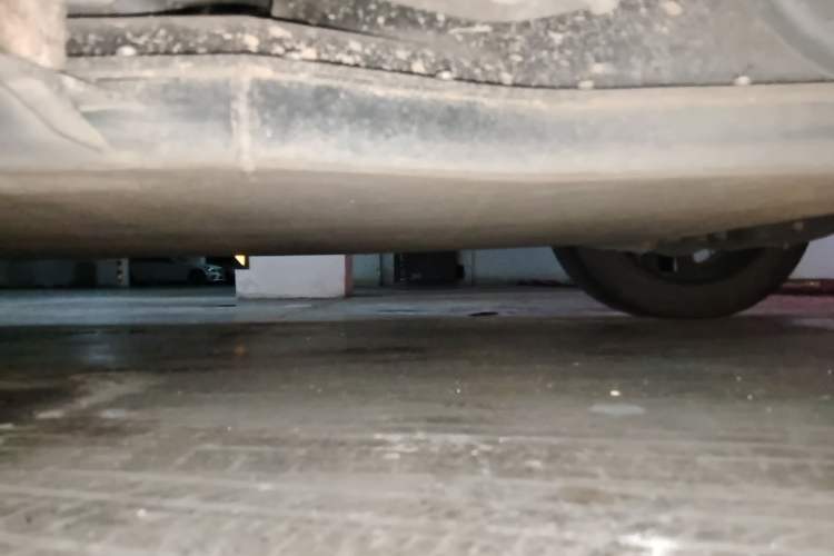 Used SOL E50A 2021 Deluxe Edition Chassis Rear Left