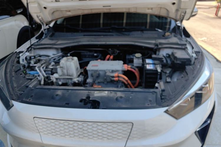 Used SOL E50A 2021 Deluxe Edition Engine Bay