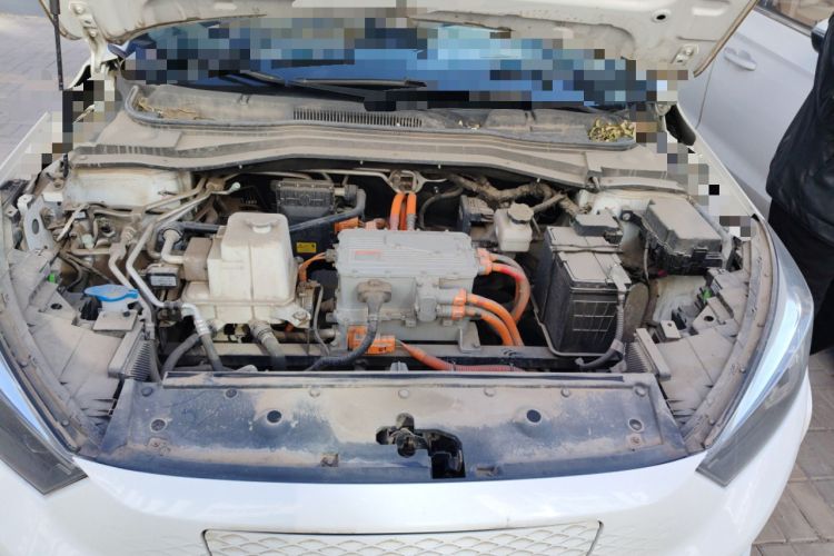 Used SOL E50A 2021 Deluxe Edition Engine Bay