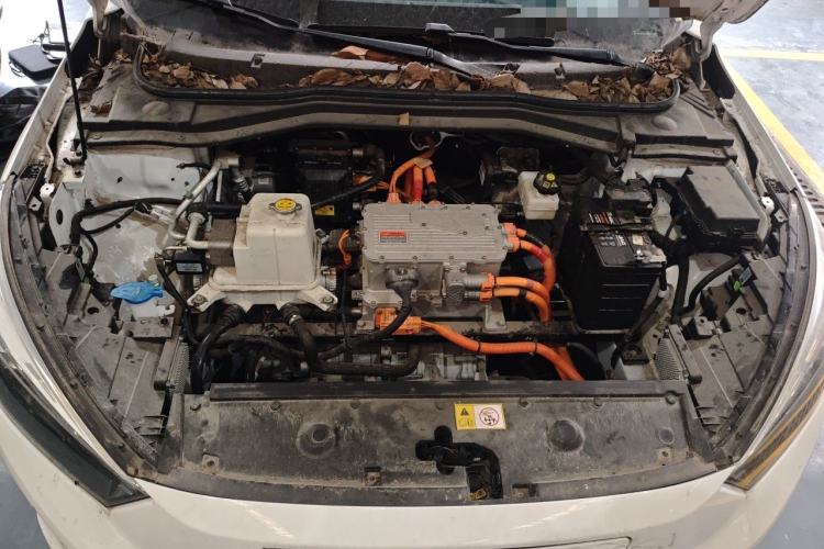 Used SOL E50A 2021 Deluxe Edition Engine Bay