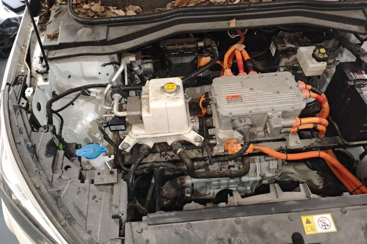 Used SOL E50A 2021 Deluxe Edition Engine Bay Right