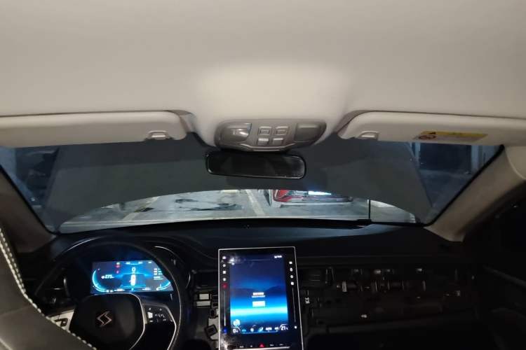 Used SOL E50A 2021 Deluxe Edition Headliner