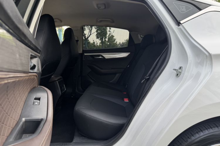 Used SOL E50A 2021 Deluxe Edition Interior 4