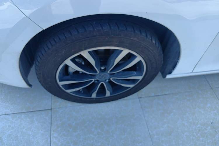 Used SOL E50A 2021 Deluxe Edition Left Front Wheel Hub