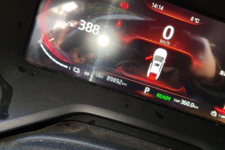 Used SOL E50A 2021 Deluxe Edition Odometer Close Up