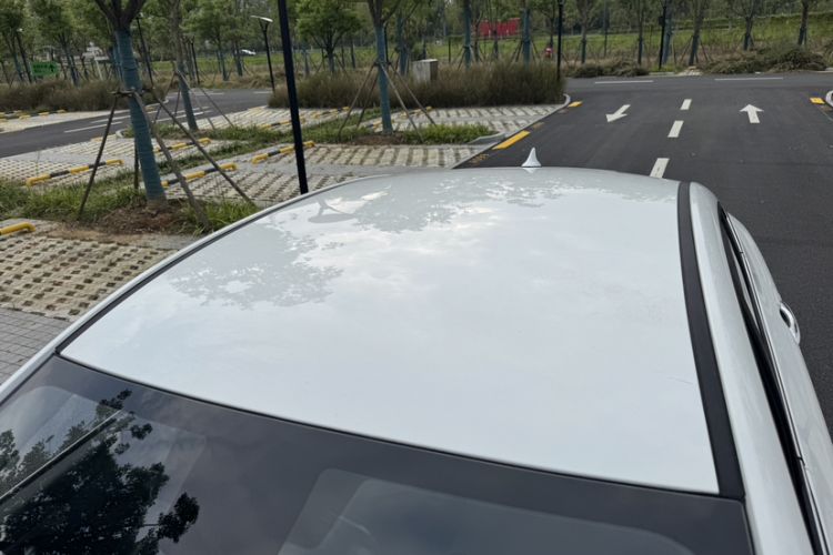 Used SOL E50A 2021 Deluxe Edition Roof