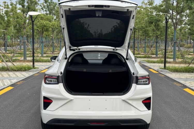 Used SOL E50A 2021 Deluxe Edition Trunk