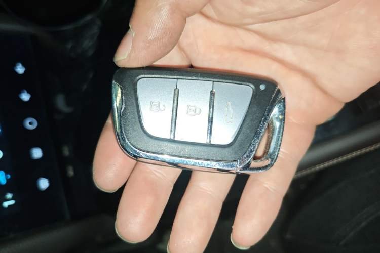 Used SOL E50A 2021 Deluxe Edition Vehicle Key