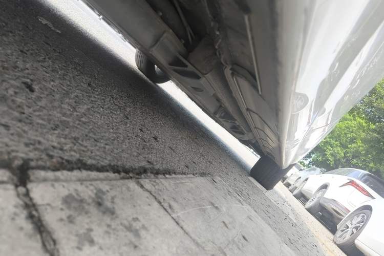 Used SOL E50A 2022 Travel Edition Chassis Rear Right