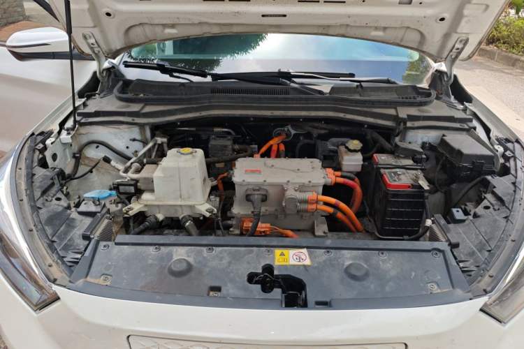 Used SOL E50A 2022 Official Edition Engine Bay