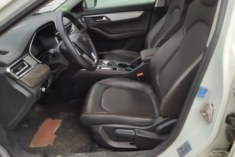 Used SOL E50A 2022 Travel Edition Left Front Seat
