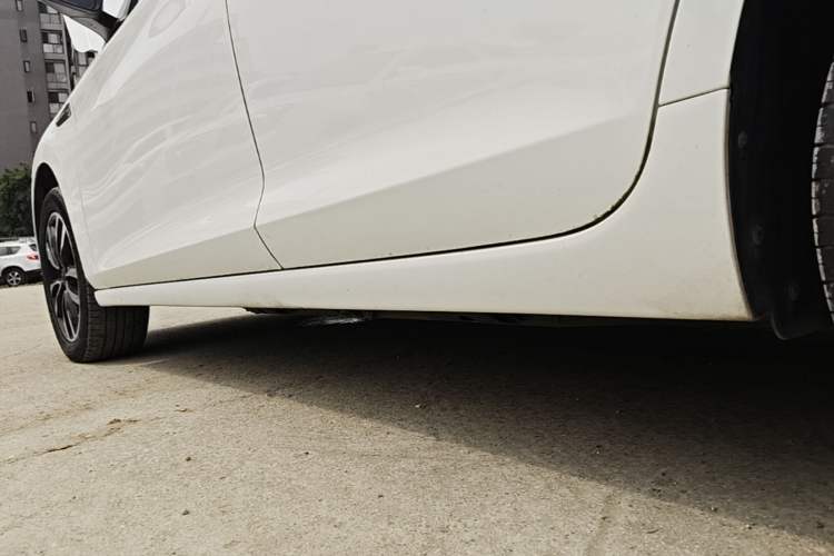 Used SOL E50A 2022 Official Edition Left Side Sill