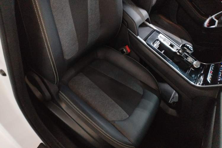Used SOL E50A 2022 Official Edition Right Front Seat