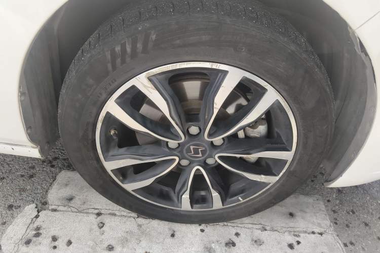 Used SOL E50A 2022 Travel Edition Right Front Wheel Hub
